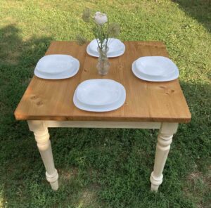 01 esztergált lábú antikolt láb 4-szem.